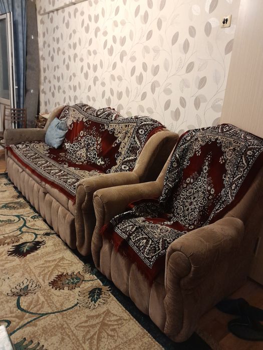 Отдам диван  самовывоз