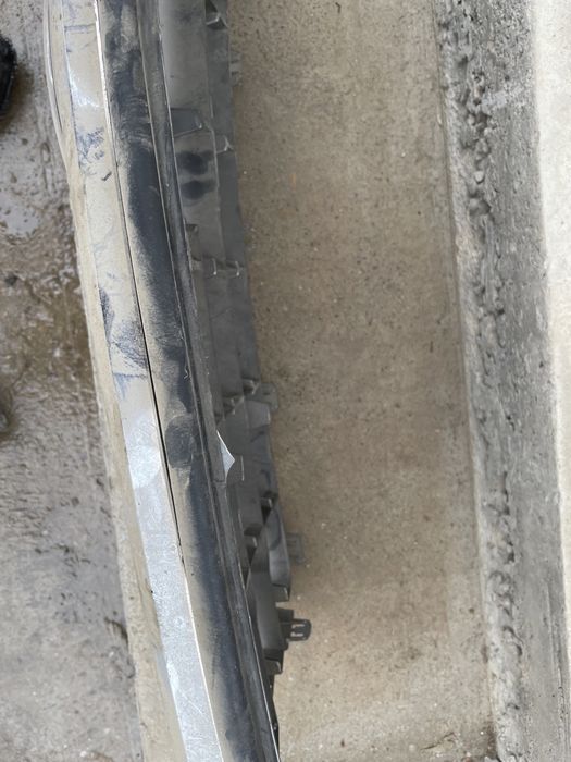 Решетка радиатора Land Cruiser 200