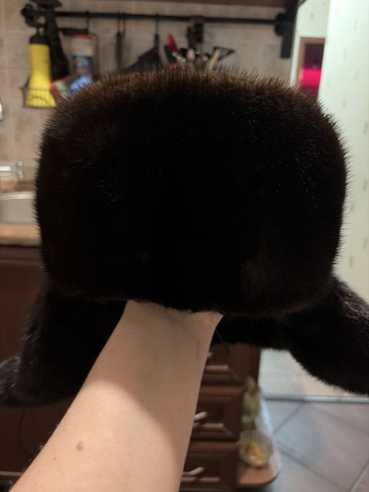 Продам норковую шапку ушанку