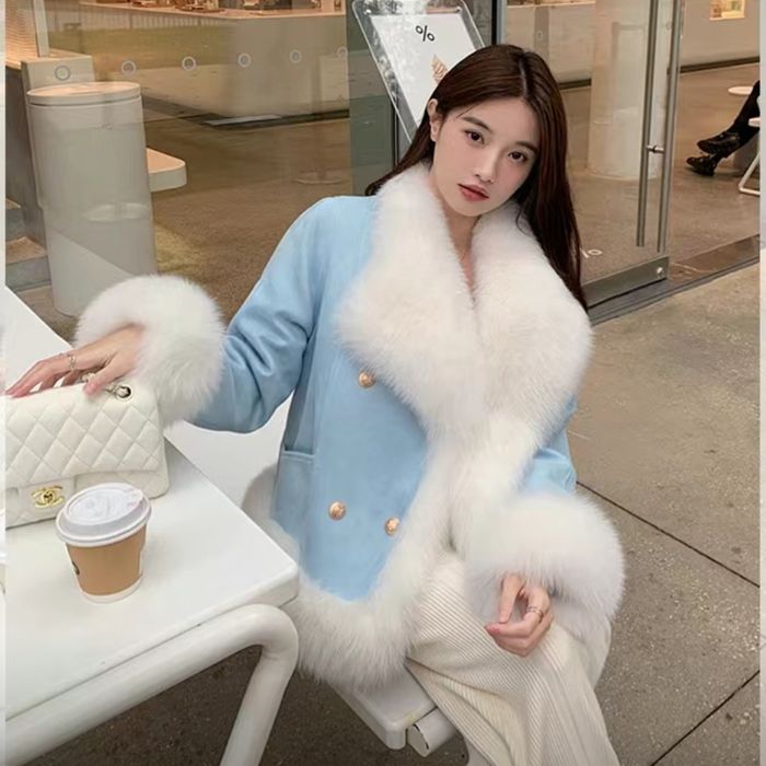 Продам меховую куртку