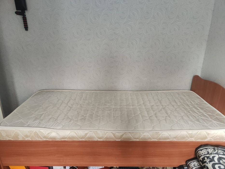 Продам тахту односпалку