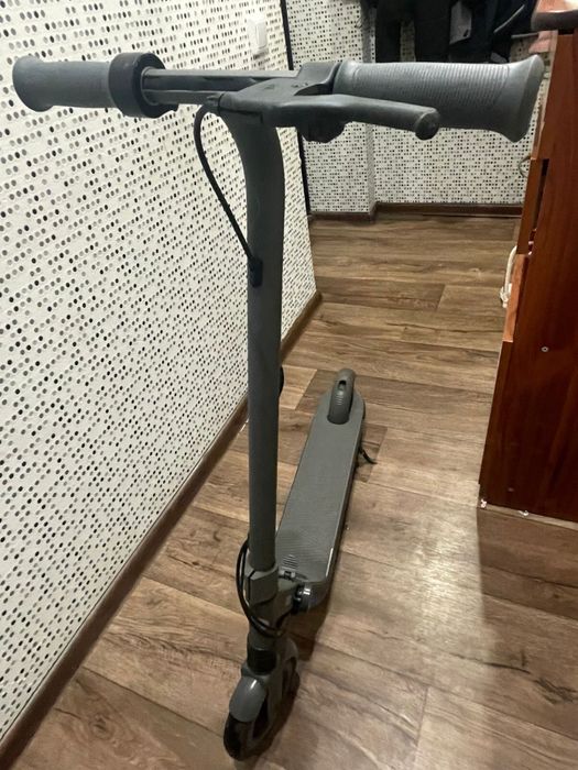 Продам Электросамокат Ninebote