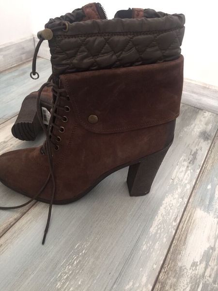 Дамски боти на ток Clarks