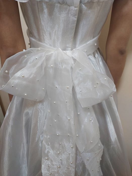 Платье  Модели Золушка. Новое! Размер M-L.