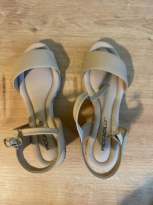 Sandale de dama - lac / piele ecologica