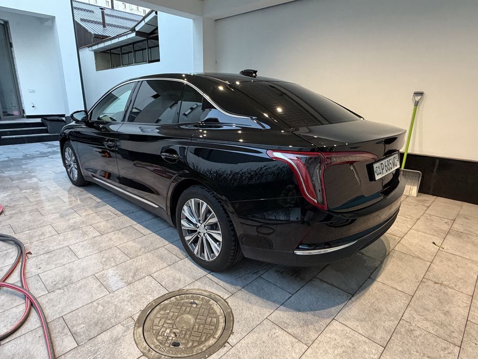 Hongqi eqm 5 500 в аренду с выкупом