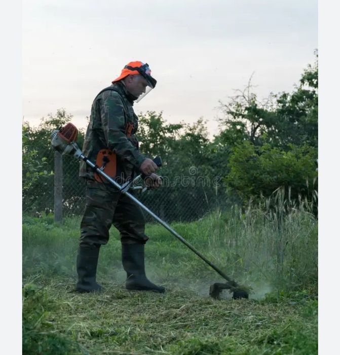 Косим траву качественно быстро за сотку 1700тг цена договорная звонить