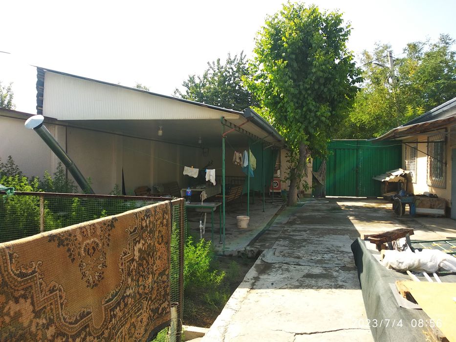 Продается дом с участком