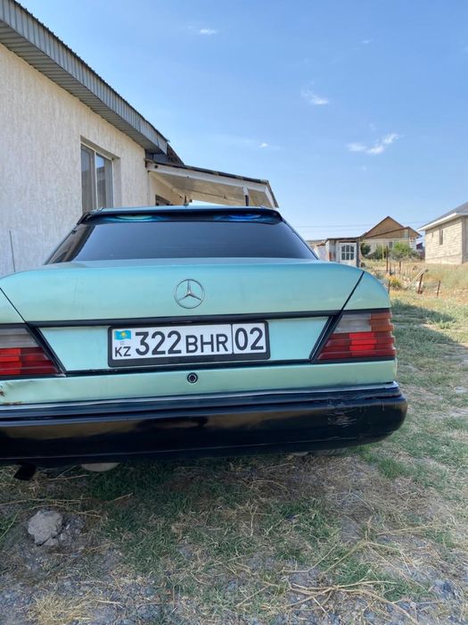 Мерседес бенз 124
