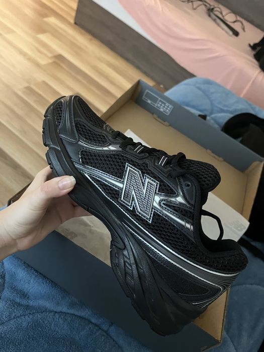 new balance 740