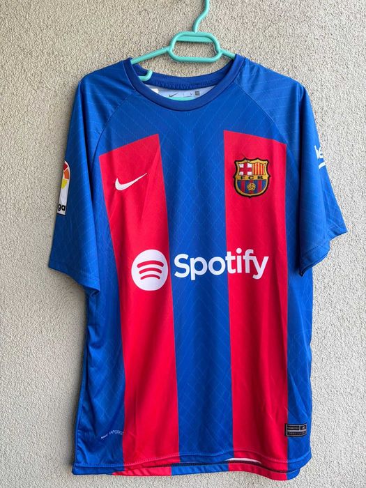 Tricou FC Barcelona - Gavi (#6) | Mărimea L (se potrivește un S-M)