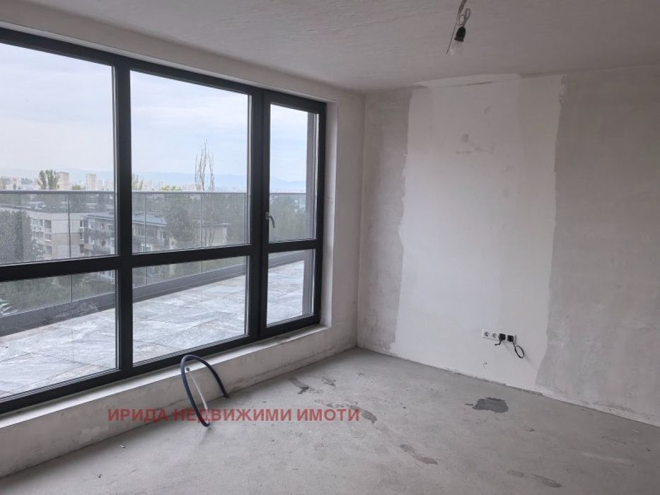 Продава се Тристаен апартамент в София, Полигона - 146 кв.м за 1297 €/кв.м - Снимка #3