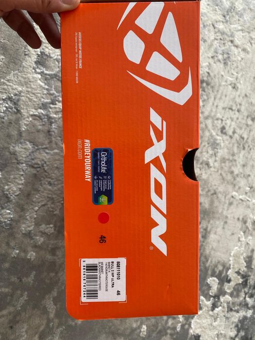 Vand o pereche de ghete motor IXON Bull 2 WP ultra NOI