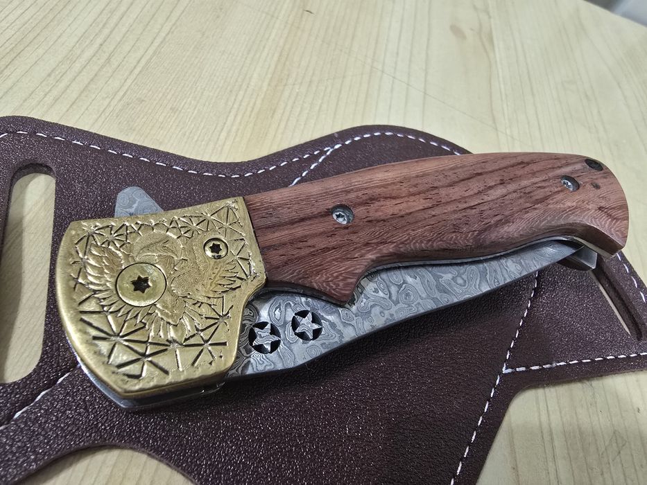 Сгъваем нож Mahogany Duke VGIO Damascus
Сгъваем нож Mahogany Duke-