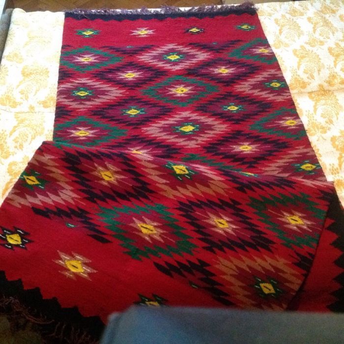 Битова пътека с фолклорни мотиви