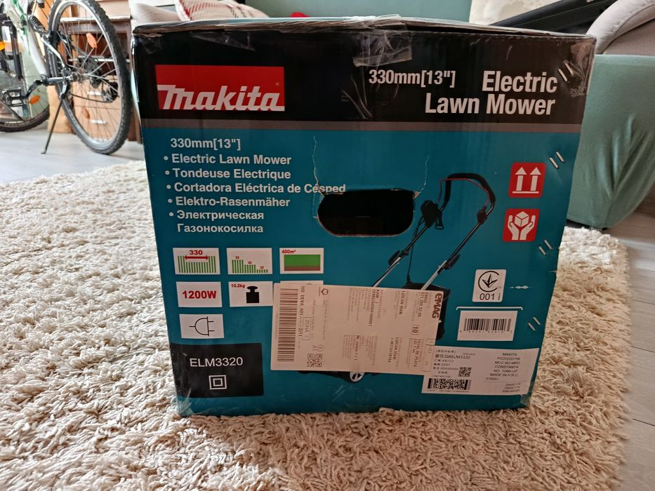 mașină de tuns iarbă Makita ELM3320 nouă în cutie