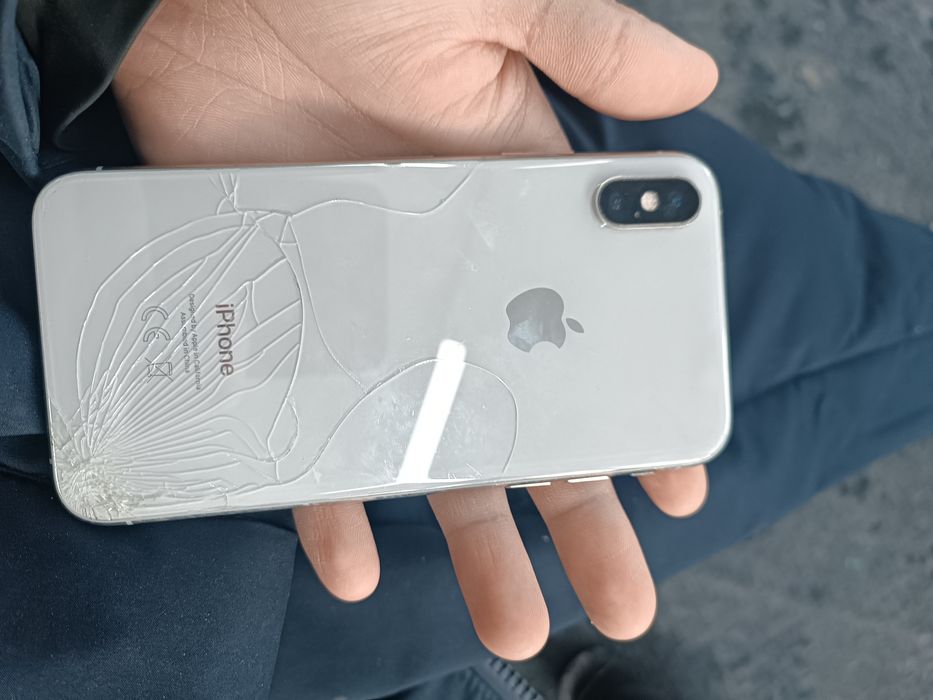 Продам айфон XS дешево