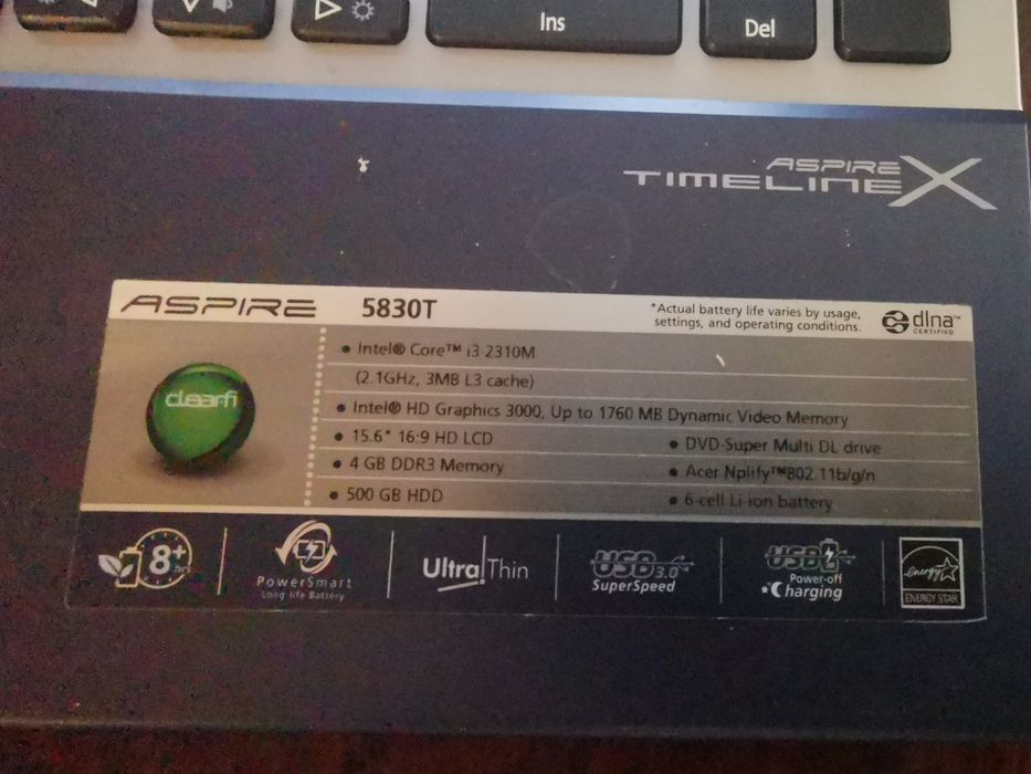 Acer aspire timeline X 5830T  procesor I3