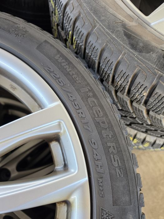 4 Броя 225/45/17 Hankook 2x6,2mm 2x5mm