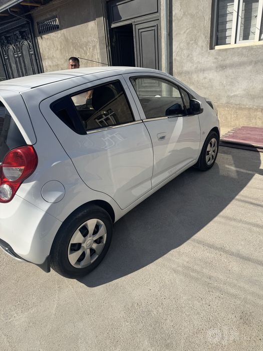 Spark sotiladi 2014 metan