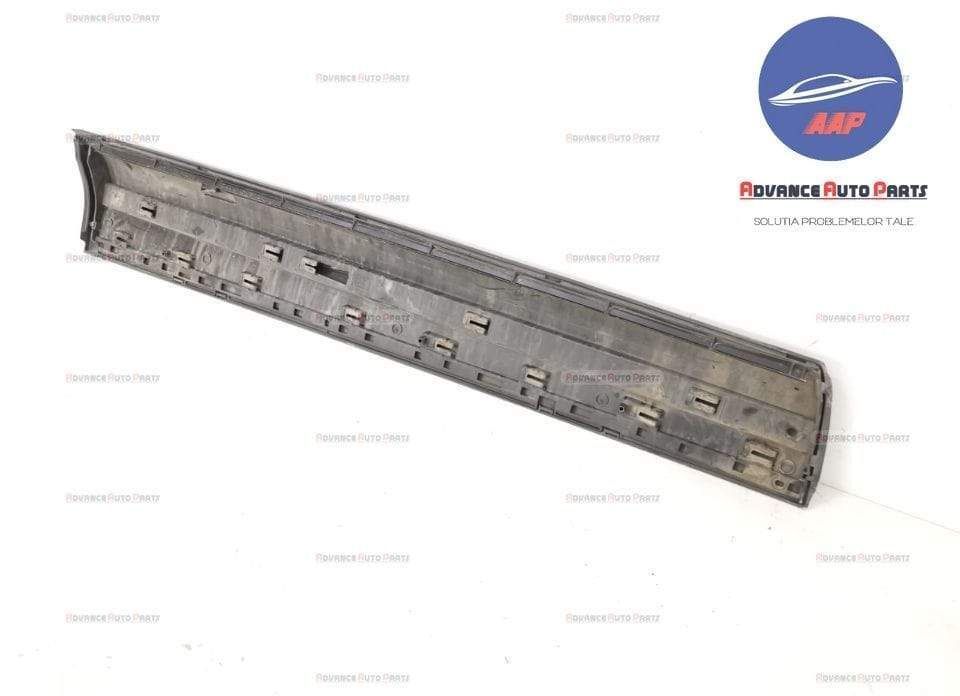 Bandou usa dreapta fata original Audi Q7 4L [facelift] 2008 2009 2010