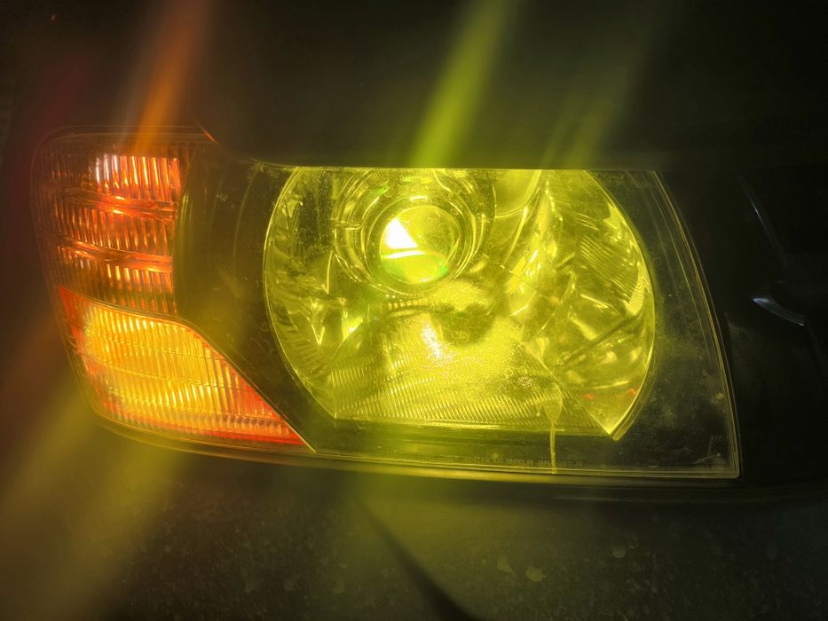 Продам Фары padjero 3