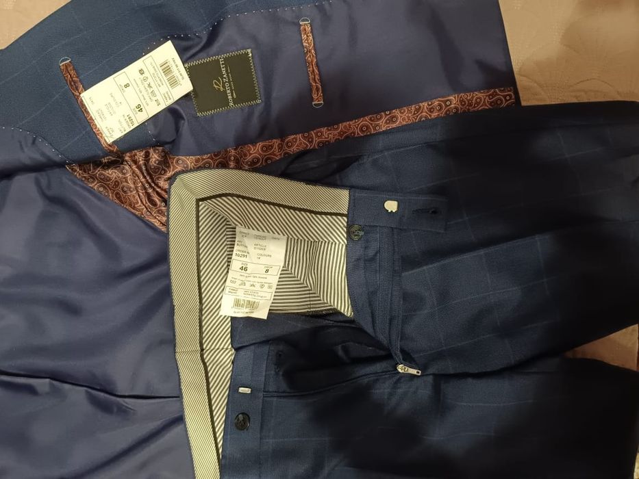 Продам костюм новый