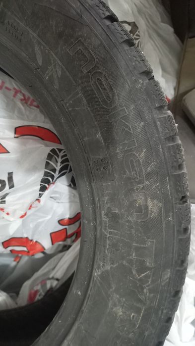 Продам шипованные шины
