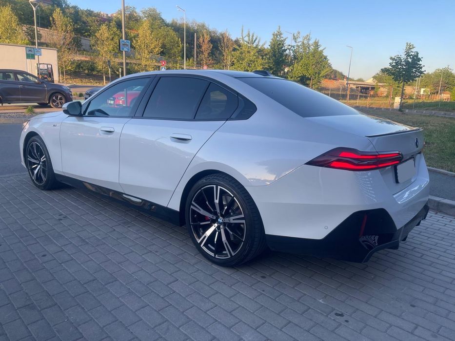 BMW 5 Series 2025