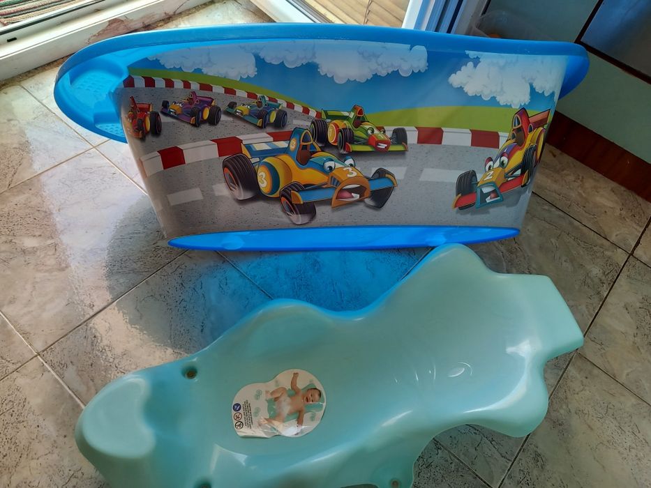 Бебешко корито за момченце със стойка за къпане