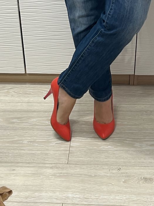 Pantofi stiletto corai mar.39