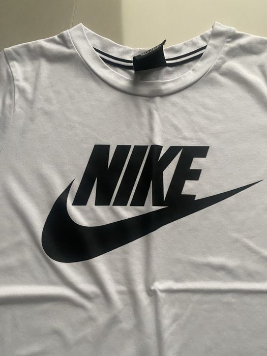 Tricou Nike,purtat de cateva ori marimea M