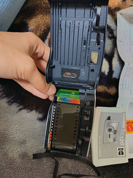 Продаётся фотоаппарат с плёнкой