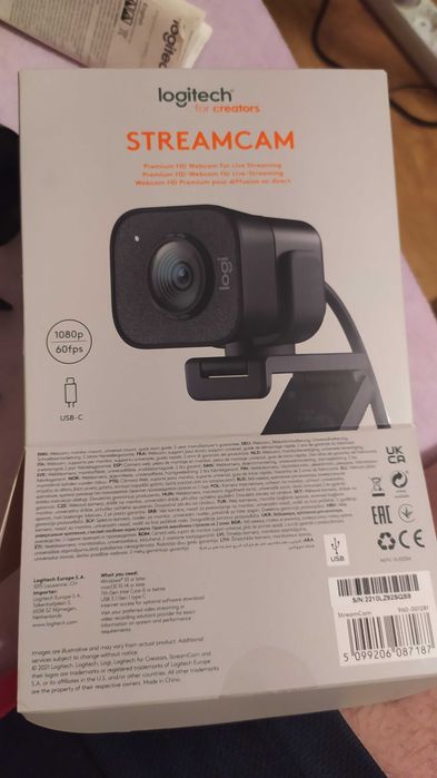 Web камера Logitech Streamcam
