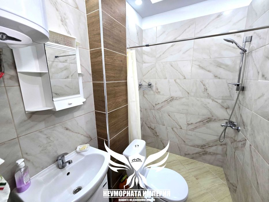 Продава се Двустаен апартамент в Пловдив, Център - 64 кв.м за 1452 €/кв.м - Снимка #12