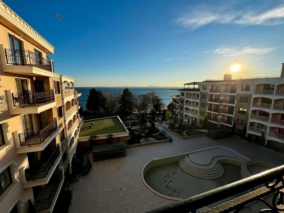 Продава се Тристаен апартамент в Несебър - 114 кв.м за 2325 €/кв.м - Снимка #17