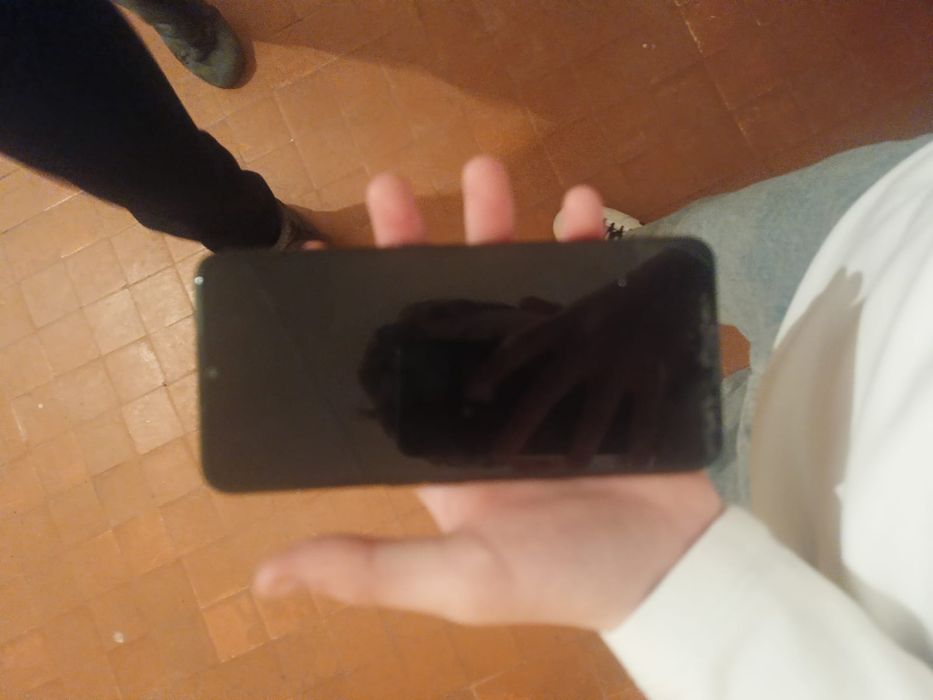 Продам телефон...