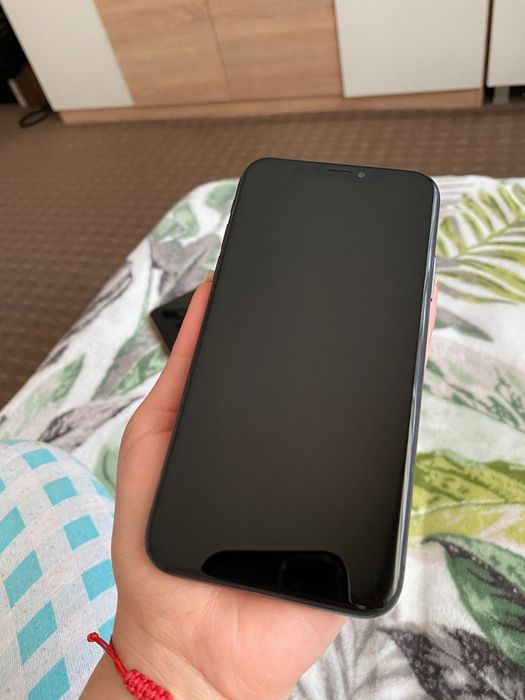 Iphone         x