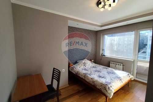 Продава се Тристаен апартамент в София, Център - 88 кв.м за 9 €/кв.м - Снимка #10