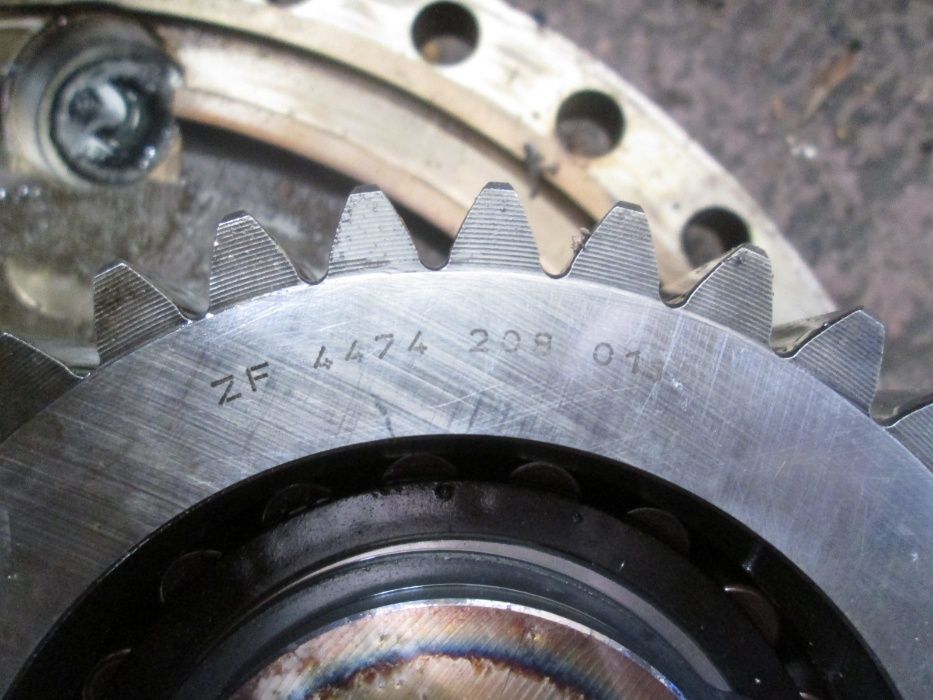 Capac de transmisie ZF 4474
