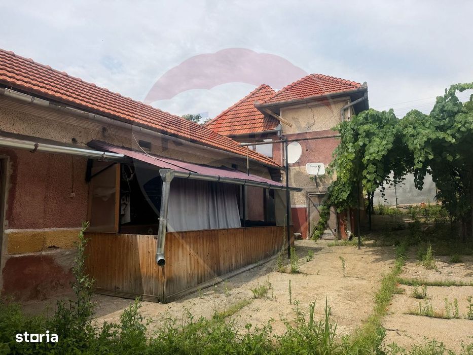 Casă 4 camere de vânzare.Teren 1.150 mp Pișchinți – Romos, Hunedoara