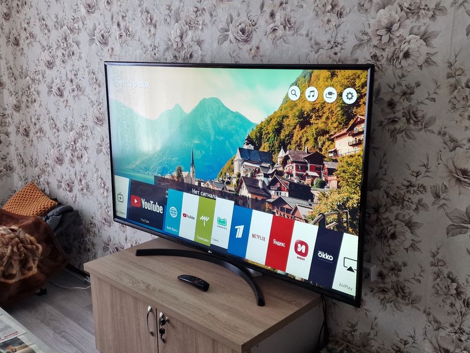 Телевизор LG  65"