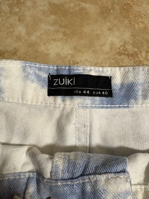 Чисто нови дънки