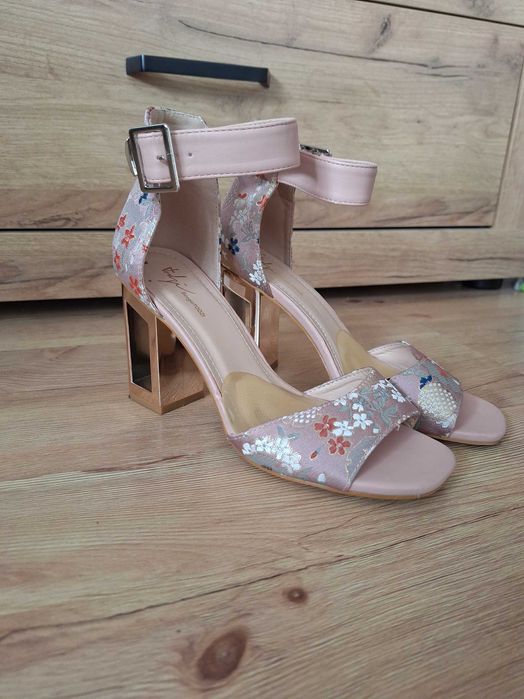 Сандали Sergio tozzi