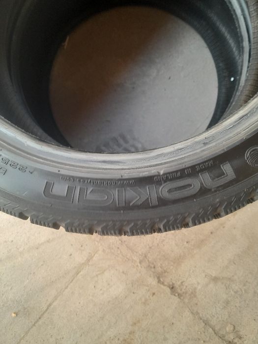 Продам шины в отличном состоянии