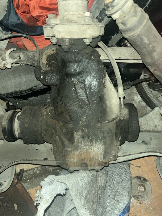 Продам зачасти на w124
