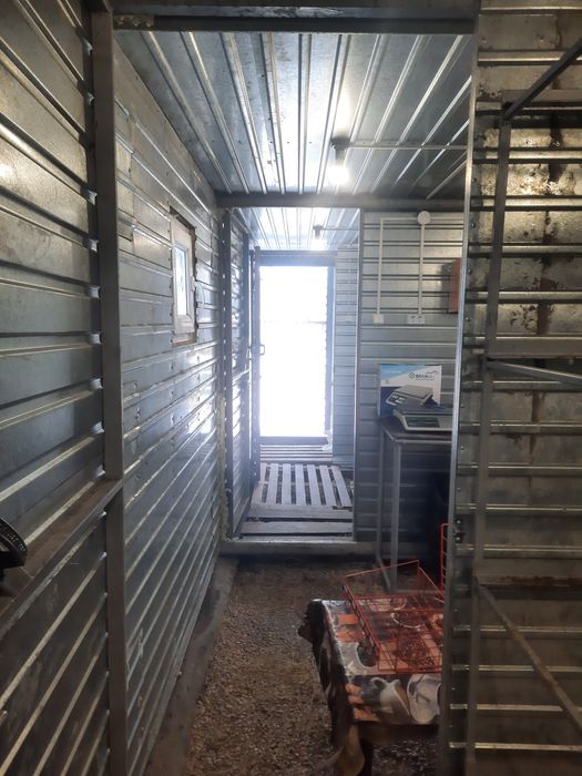 Продам перевозное помещение утеплённое.