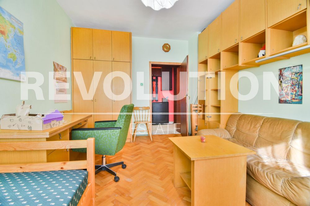 Дава се под наем Тристаен апартамент в София, Гоце Делчев - 90 кв.м за 650 € - Снимка #5