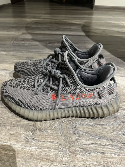Yeezy beluga marimea 42 2/3