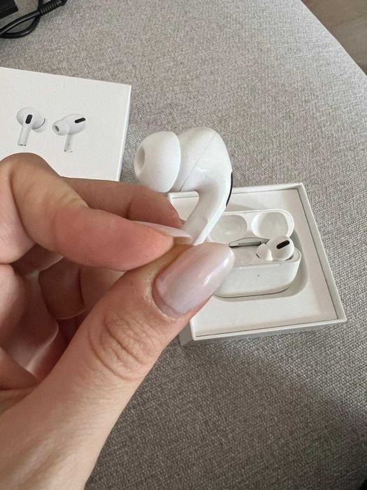 AirPods Pro Gen 1 2019